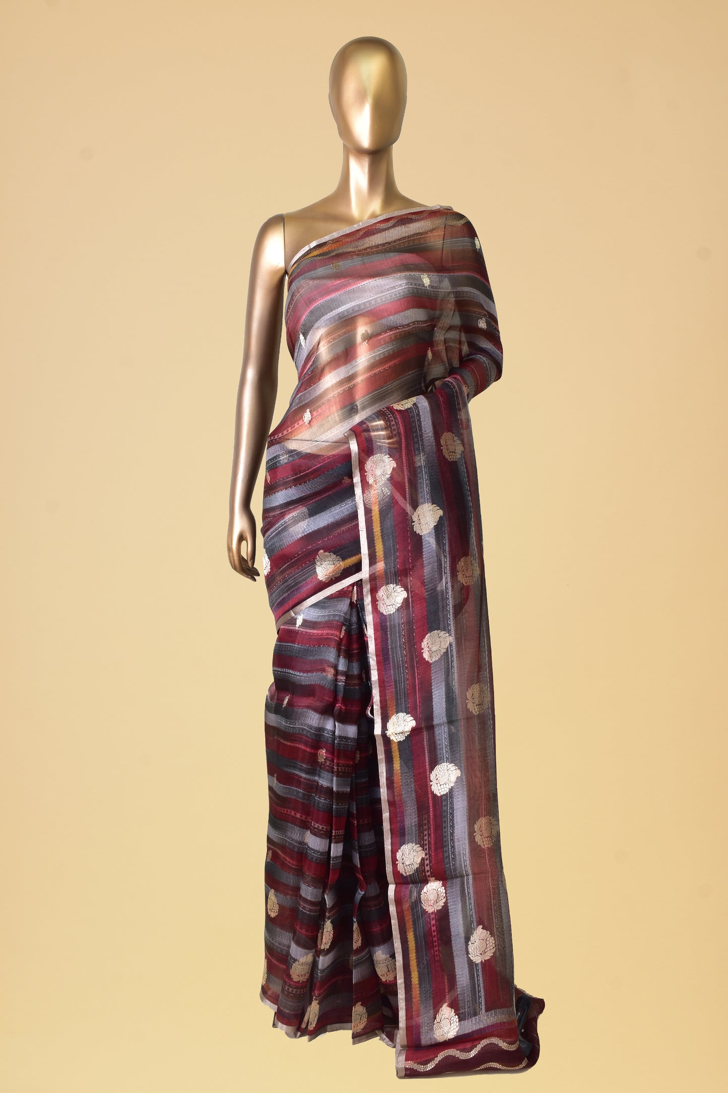 Kora Kadwa Saree