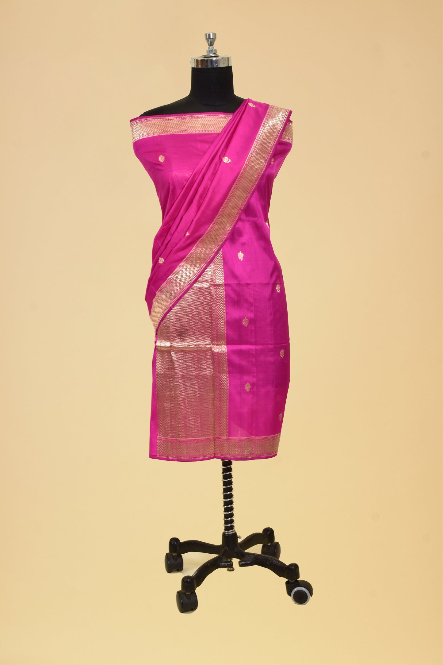 Pure Katan Silk Banarasi Handloom Kadwa Dupatta