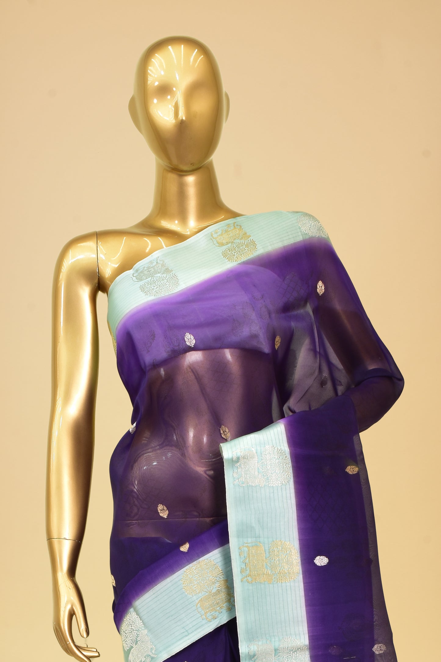 Kora Kadwa Booti Saree