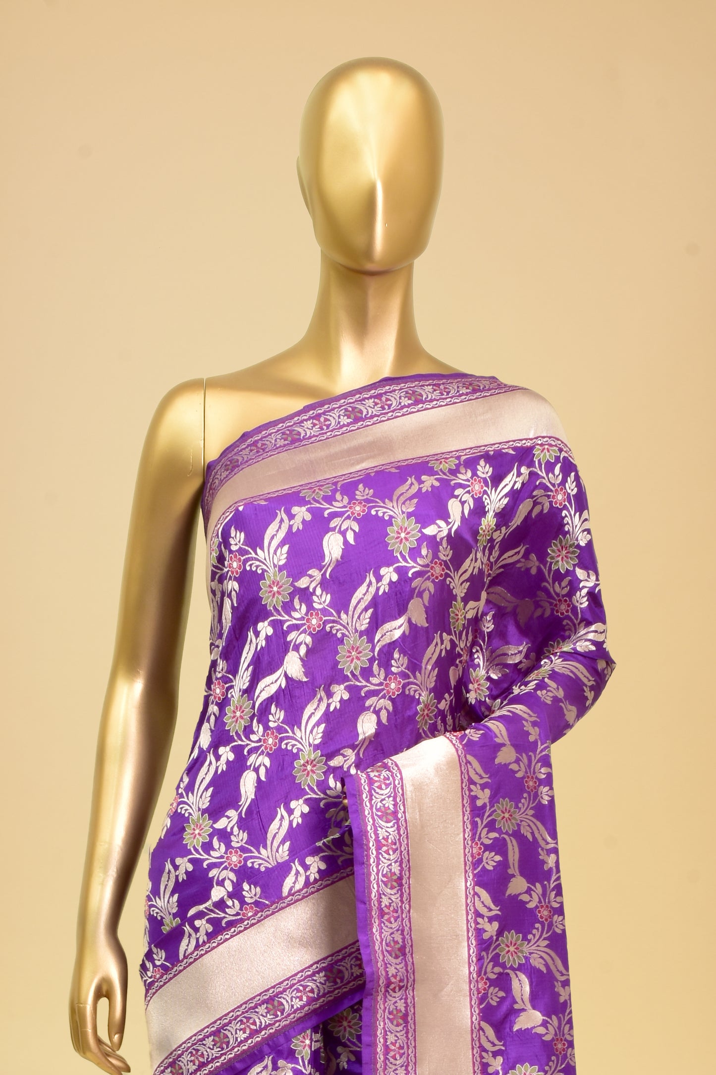 Handwoven Silk Kadwa Saree