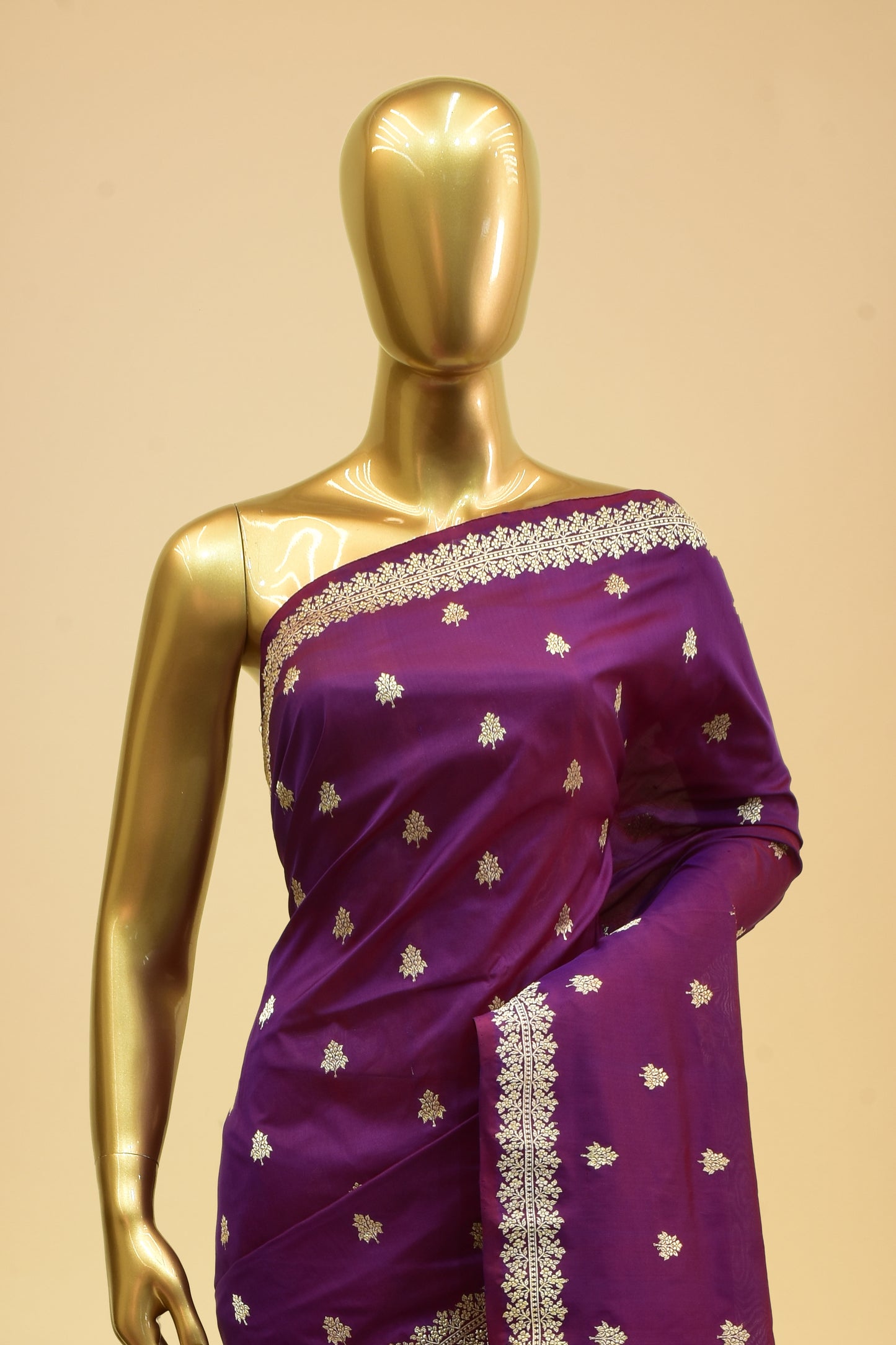 Handwoven Katan Silk Kadwa Booti Saree