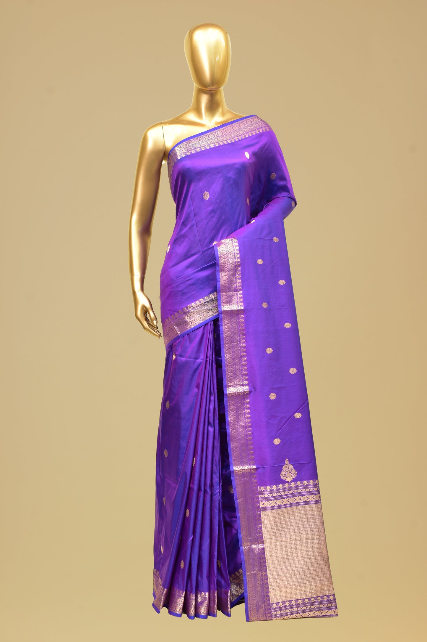 Handwoven Silk Kadwa Saree