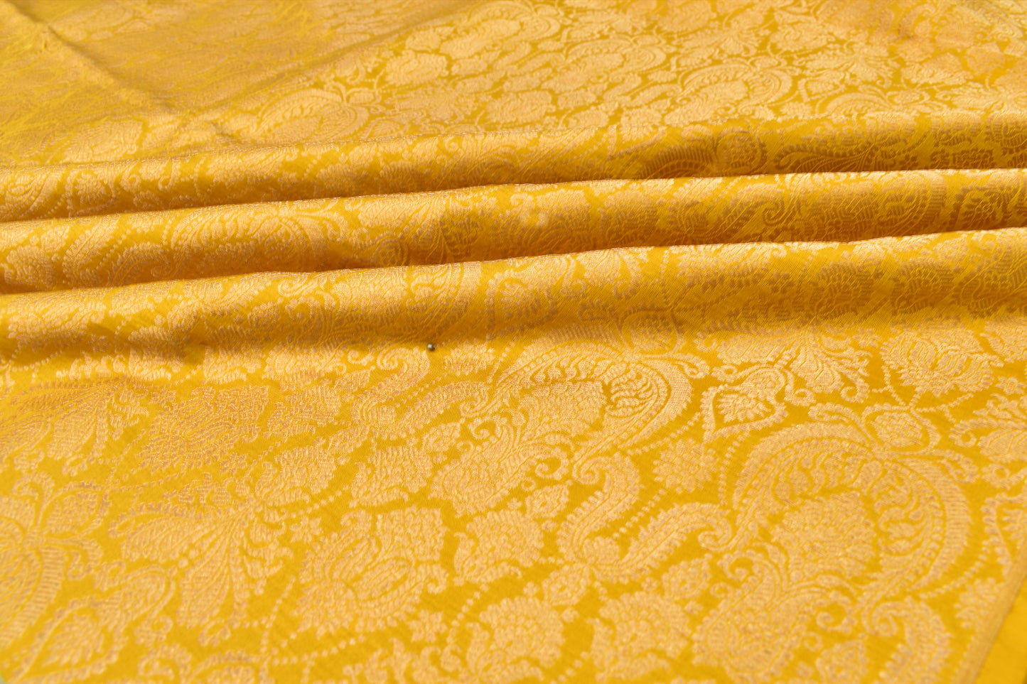 Silk Emboss-Brocade Thaan
