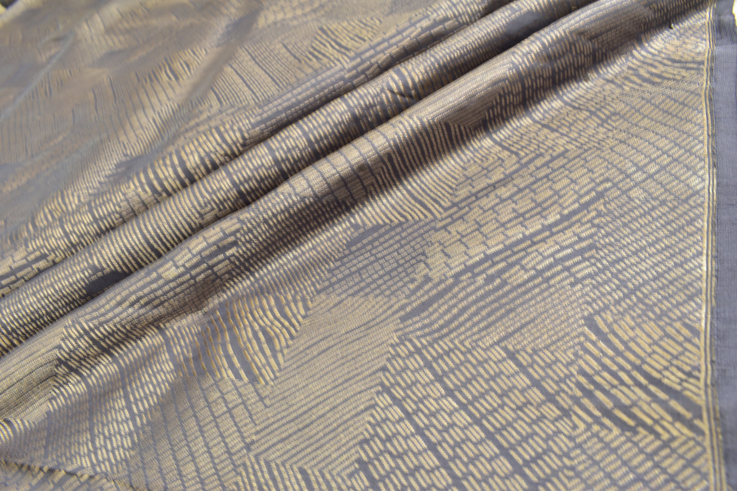 Silk Emboss-Brocade Thaan