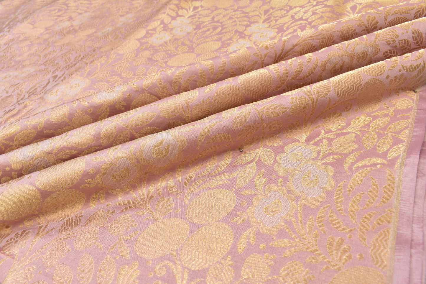 Silk Emboss-Brocade Thaan