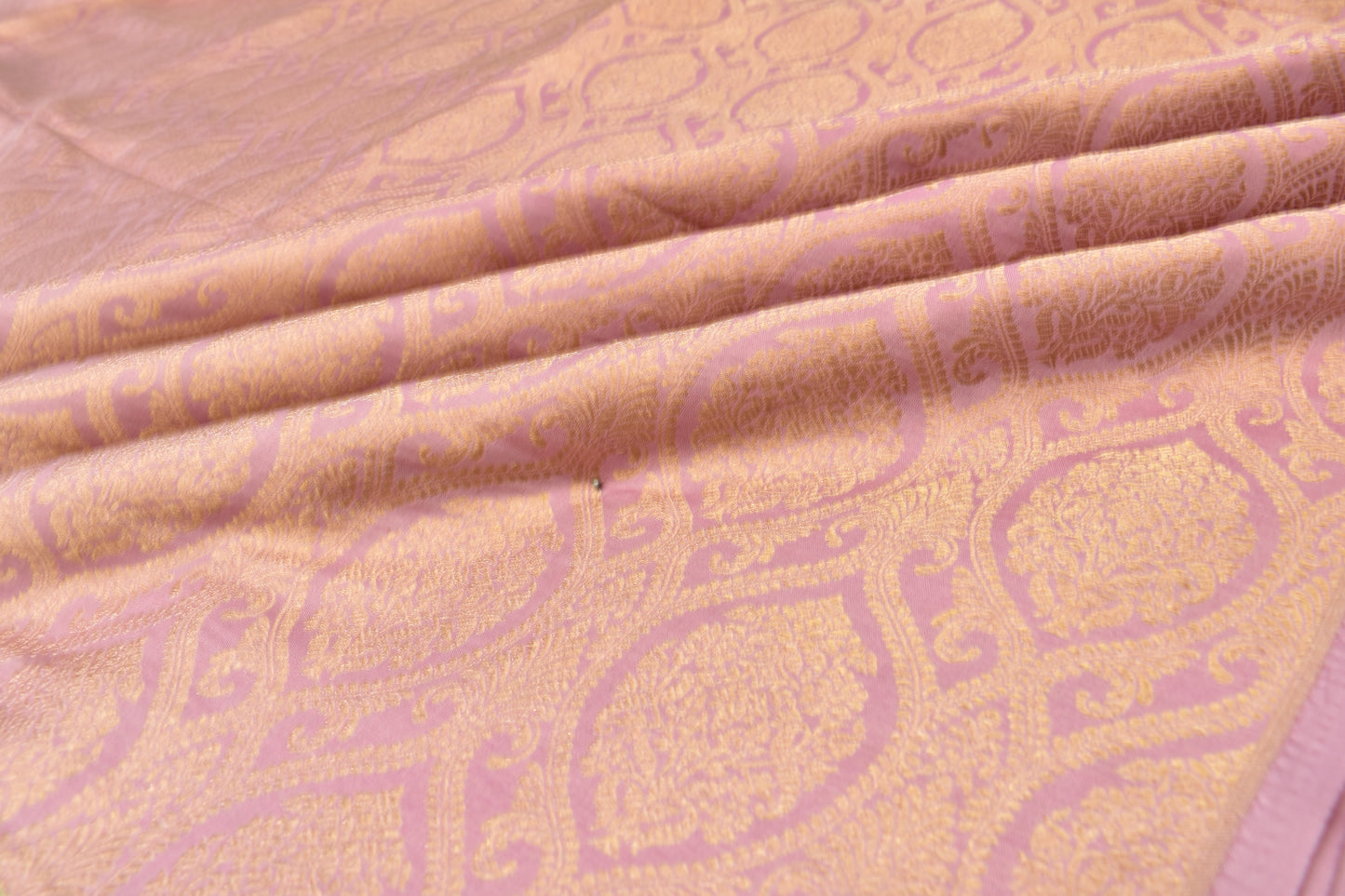Silk Emboss-Brocade Thaan