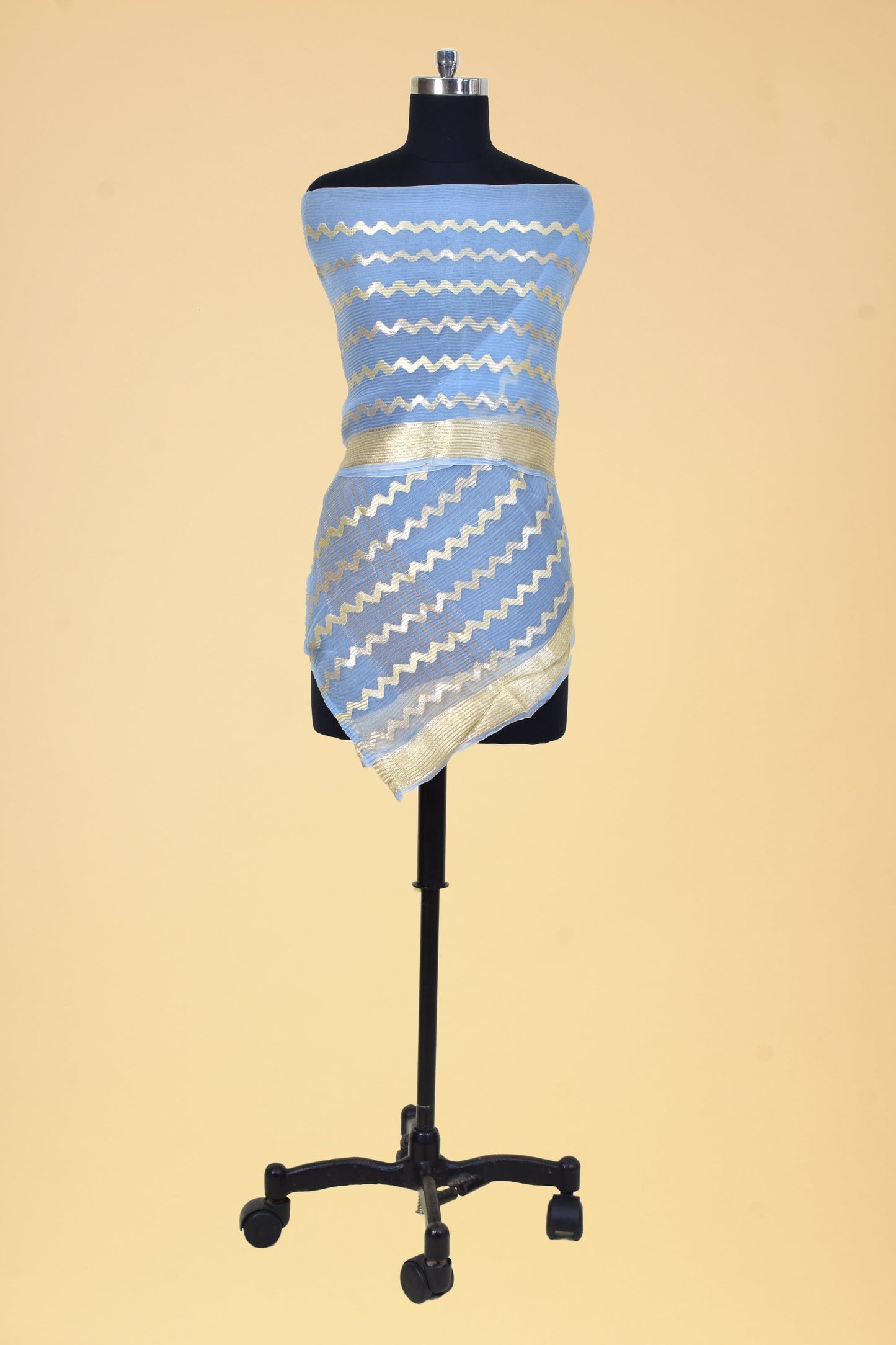Pure Kora Silk Banarasi Handloom Cutwork Dupatta