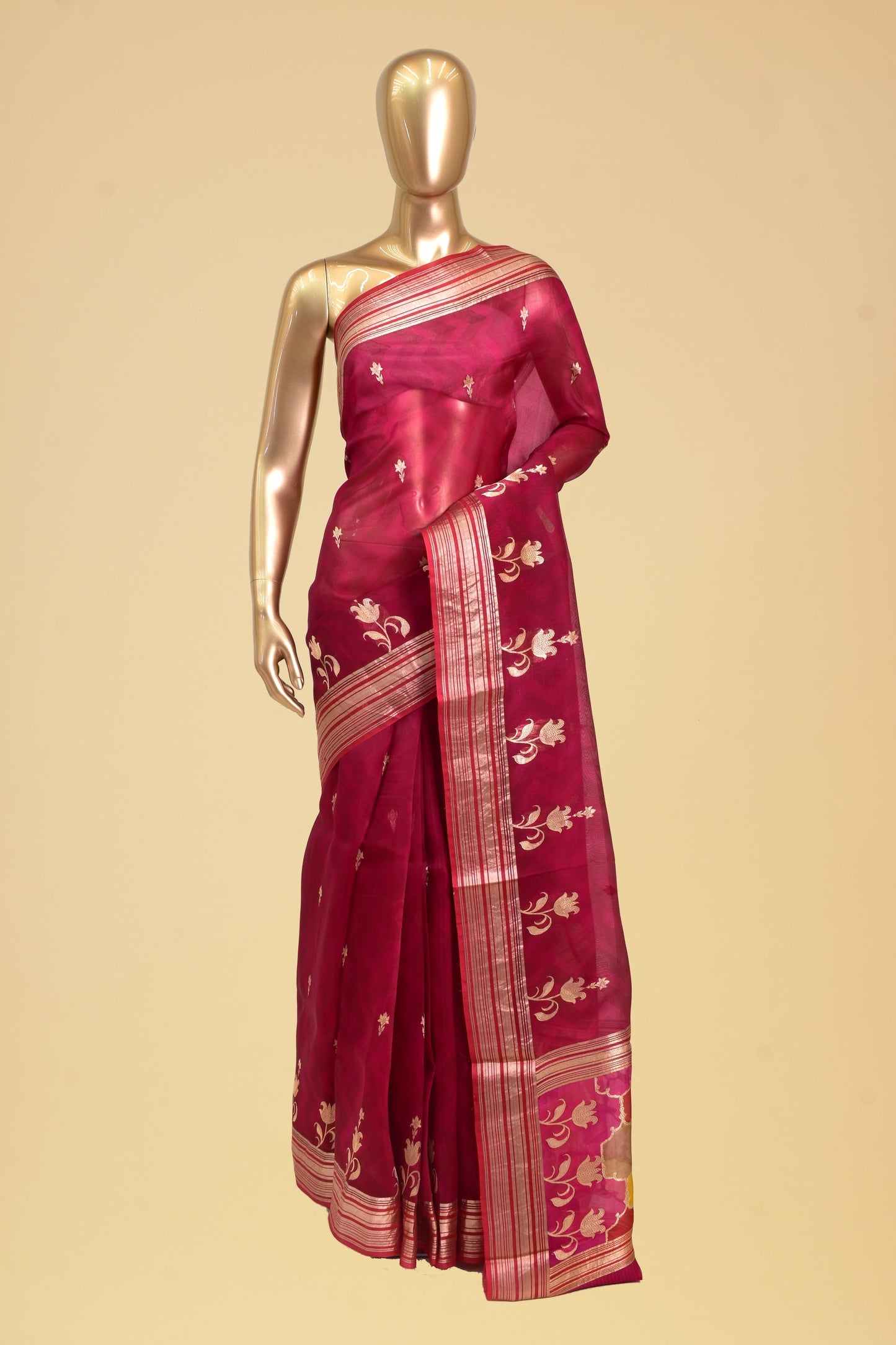 Kora Kadwa Booti Saree