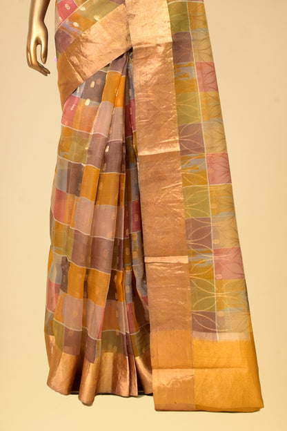 Kora Kadwa Saree