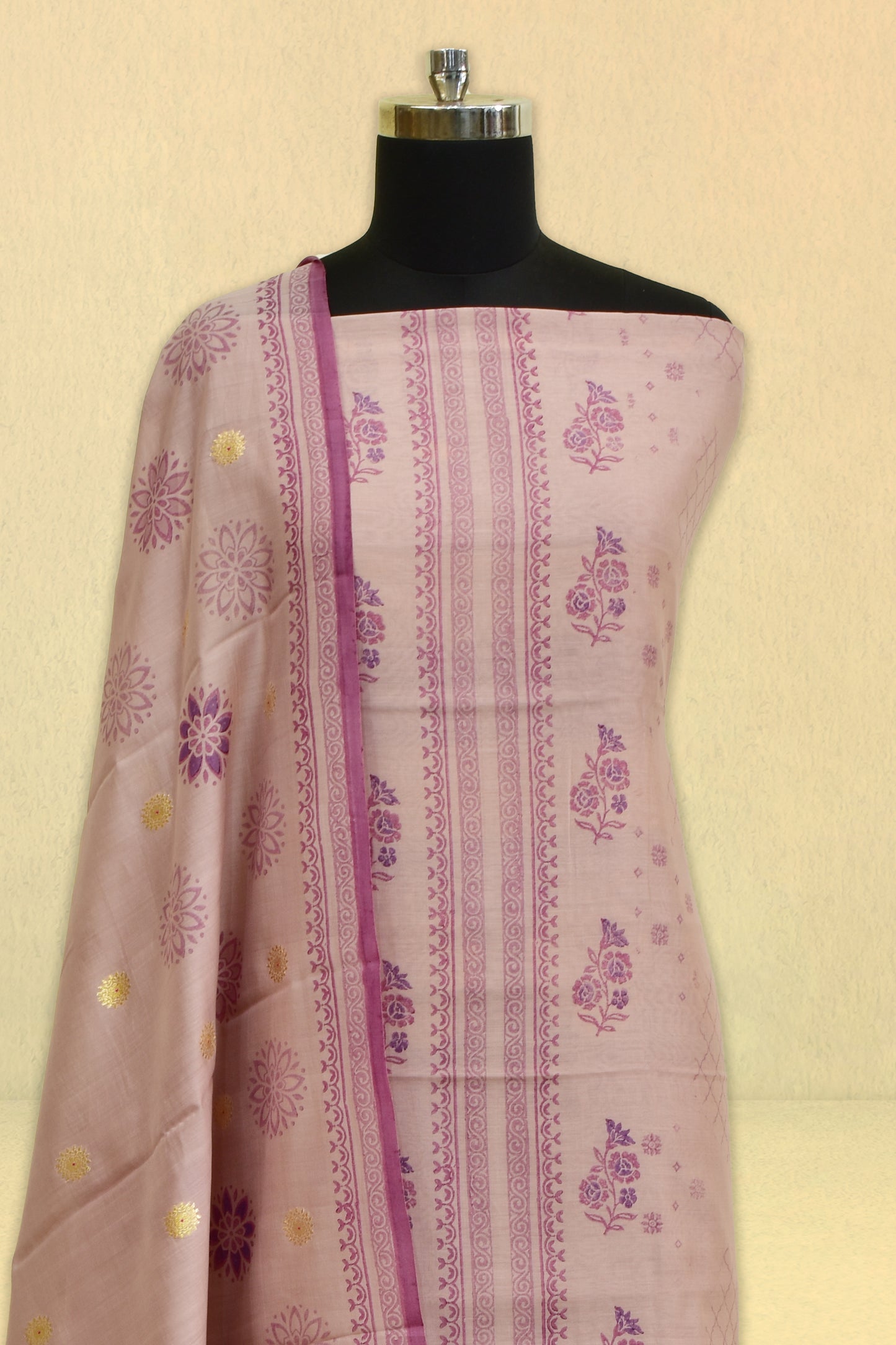 Silk Weaving Suit