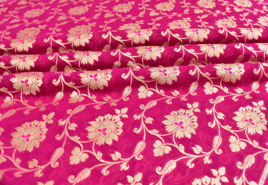 Cutwork Handwoven Pure Chiffon Silk Banarasi Thaan