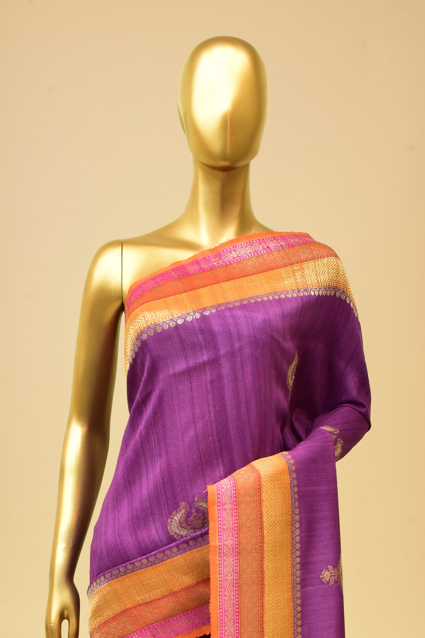 Handwoven Tusser Kadwa Saree