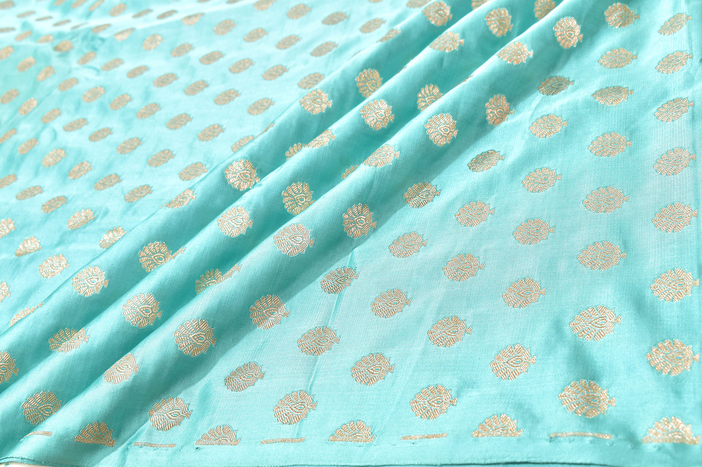 Cutwork Handwoven Pure Satin Silk Banarasi Thaan