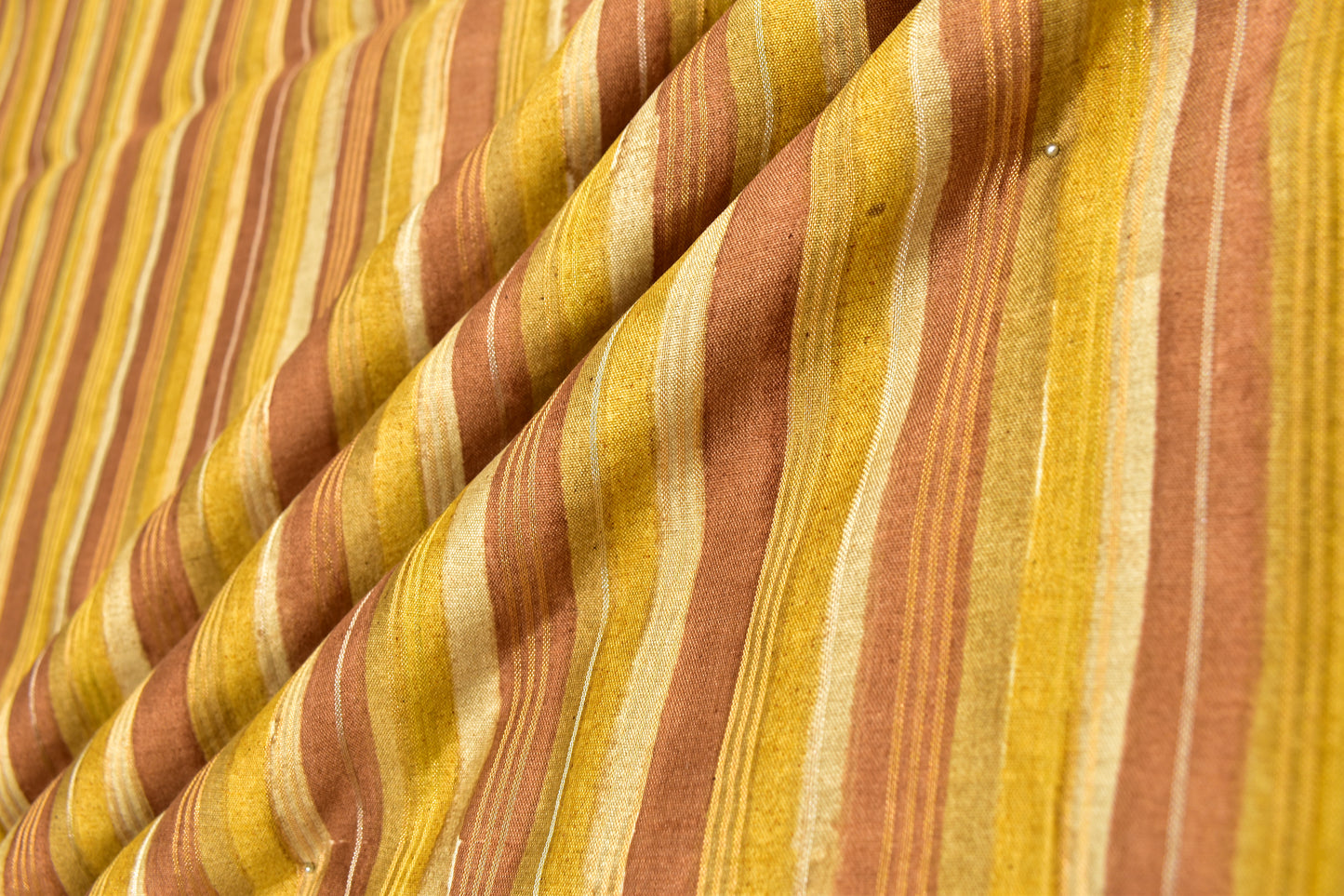 Kadwa Handwoven Pure Silk Banarasi Thaan