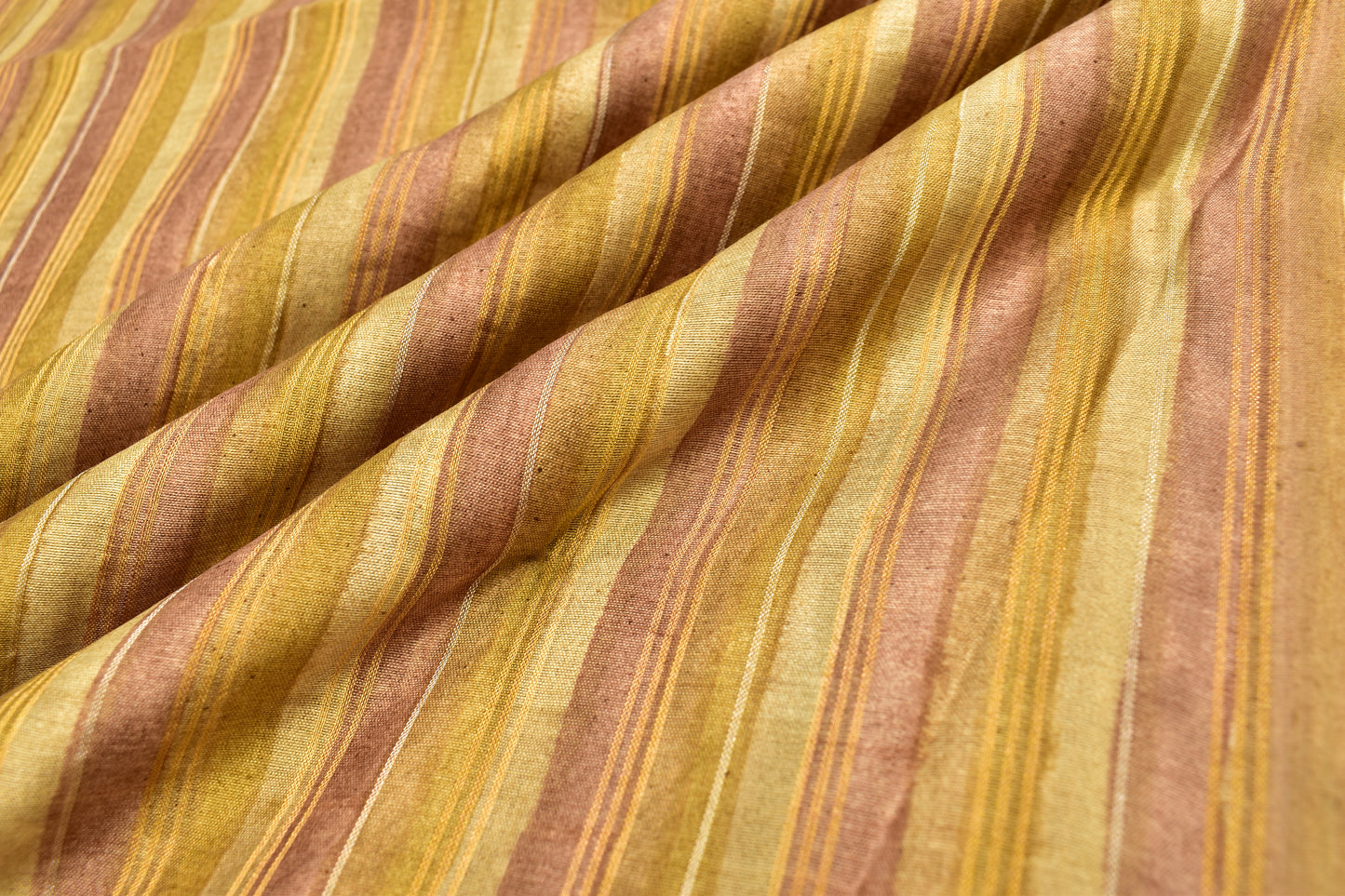 Kadwa Handwoven Pure Silk Banarasi Thaan