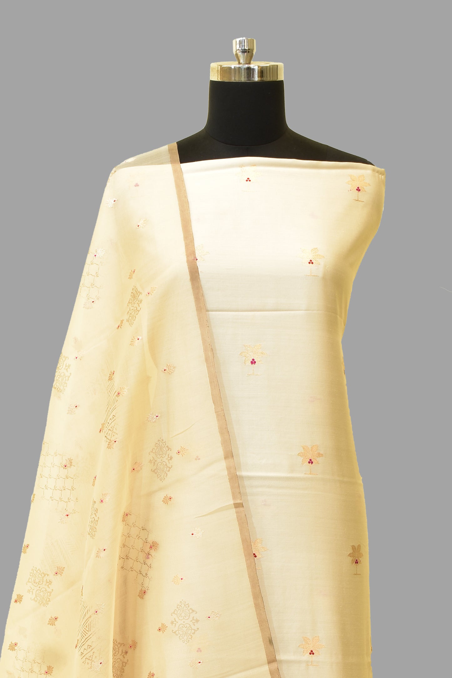 Handwoven Meenadar Silk Kadwa Suit