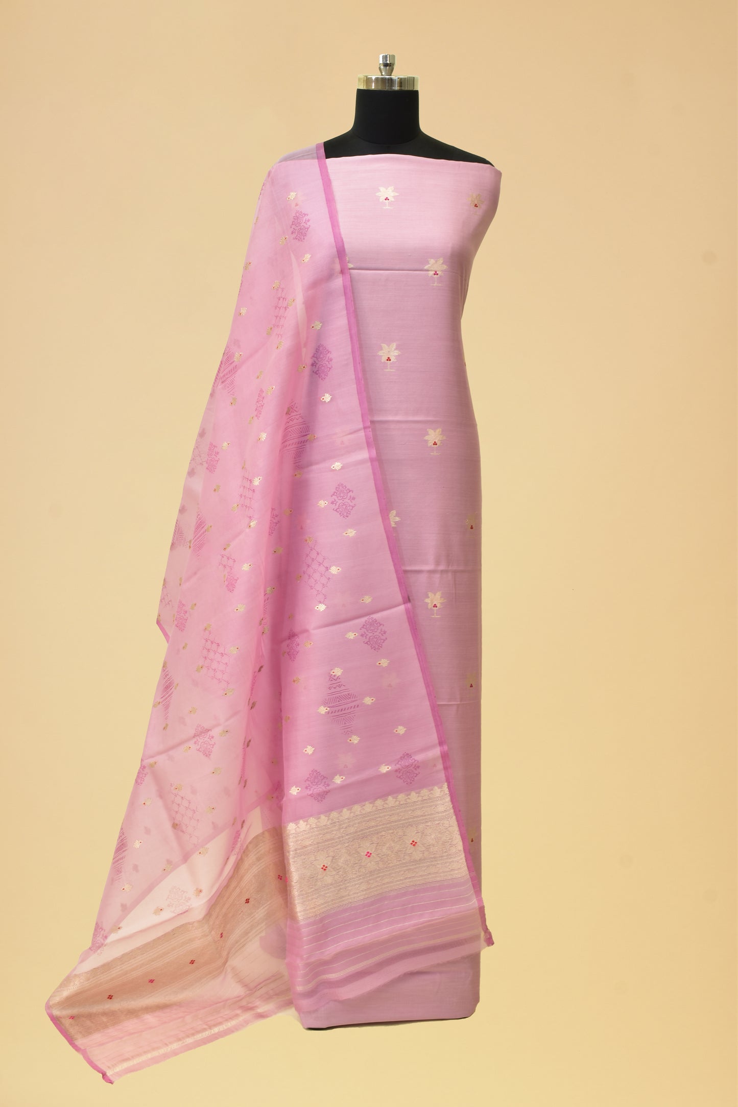 Handwoven Meenadar Silk Kadwa Suit