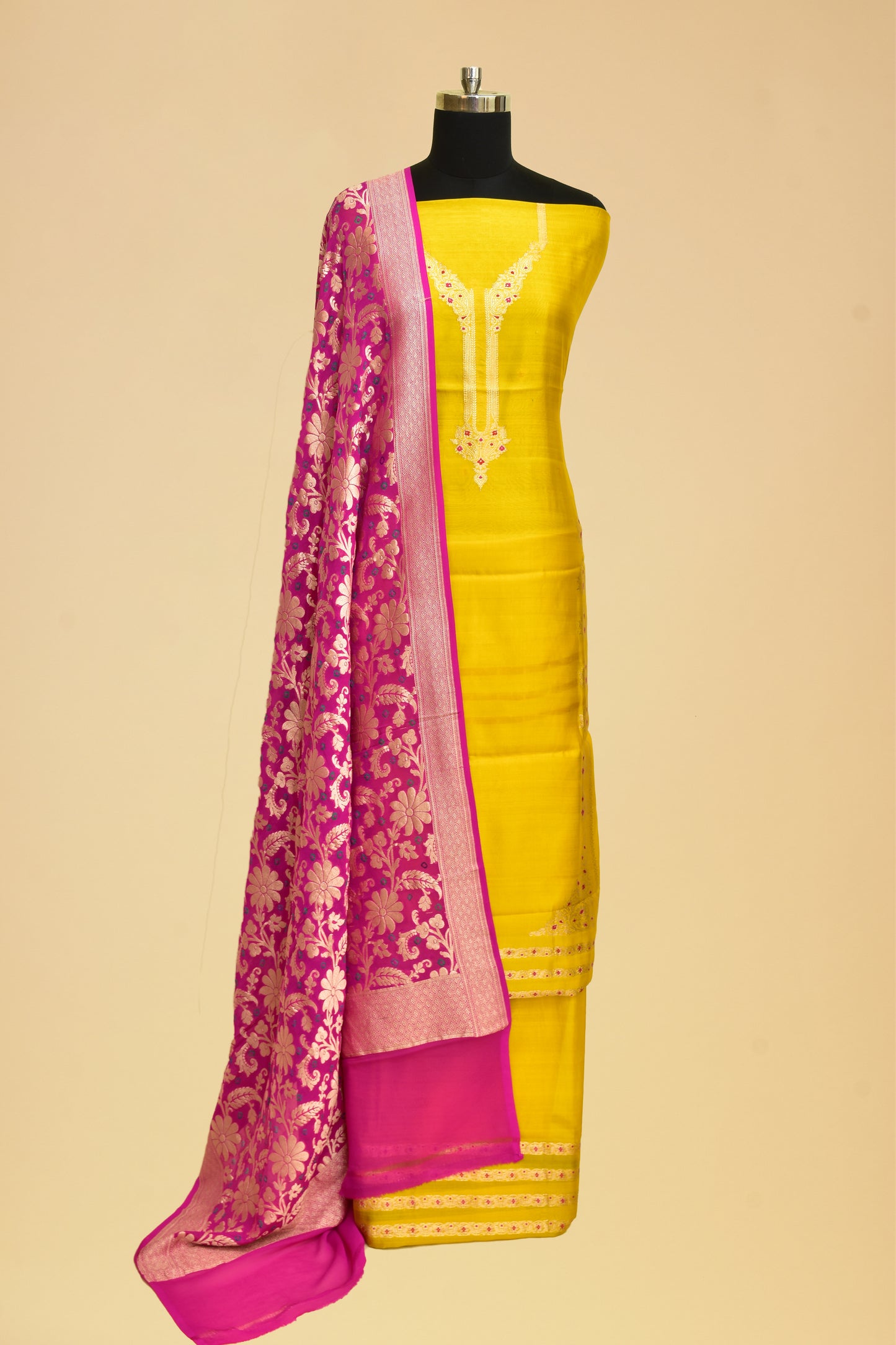 Handwoven Cotton Kadwa Suit