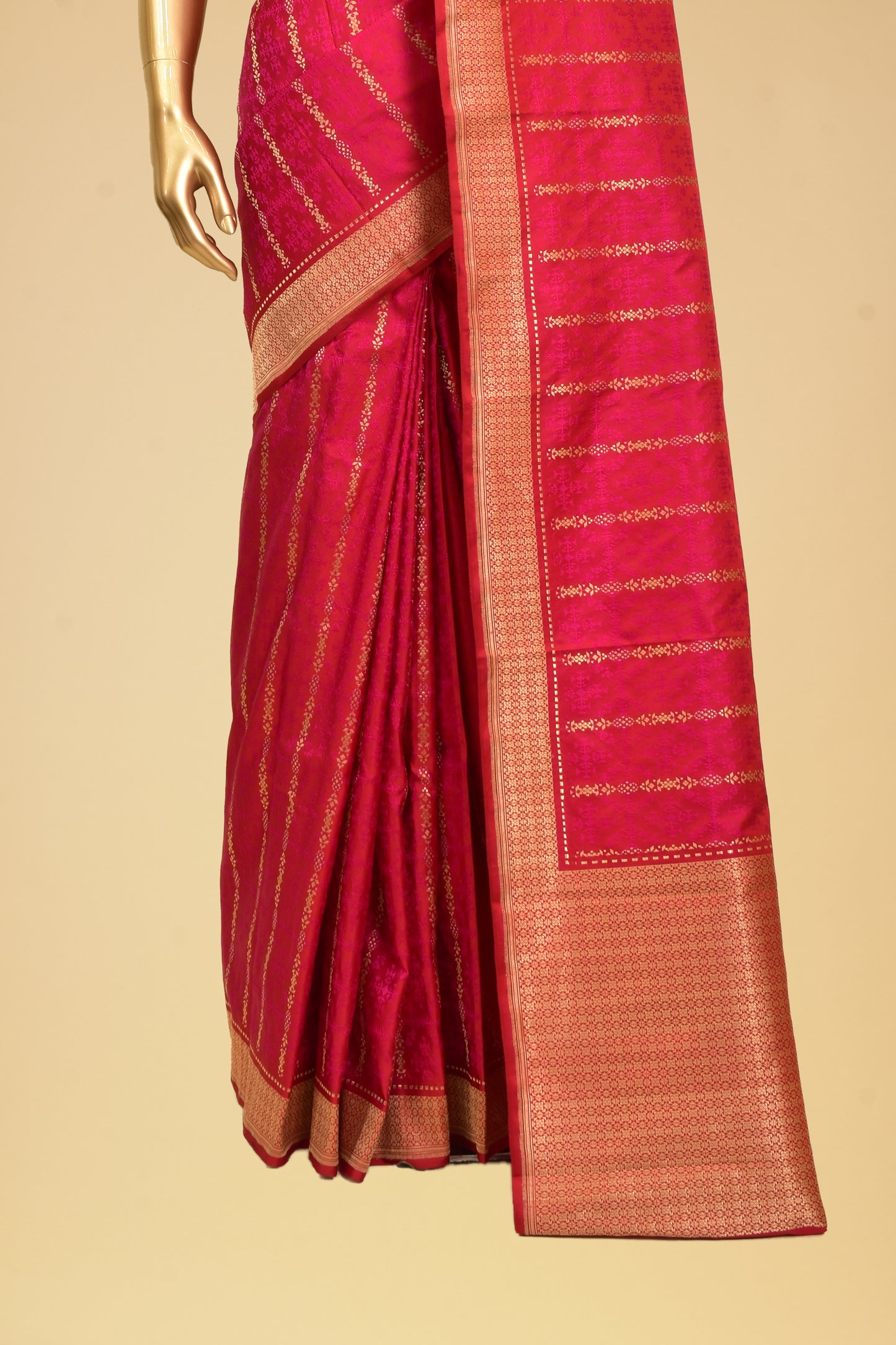 Satin Tanchoi Saree