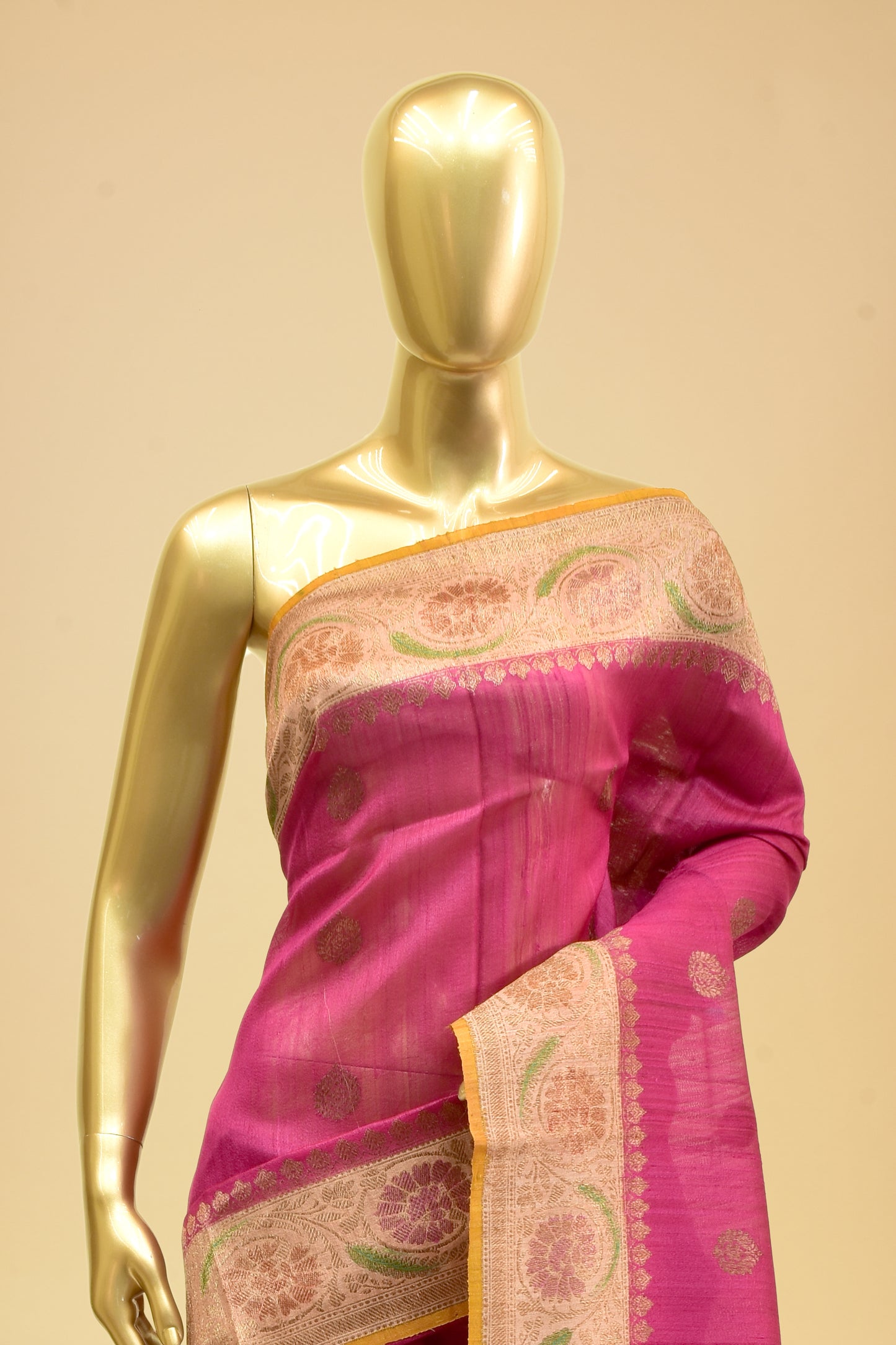 Handwoven Tusser Kadwa Saree