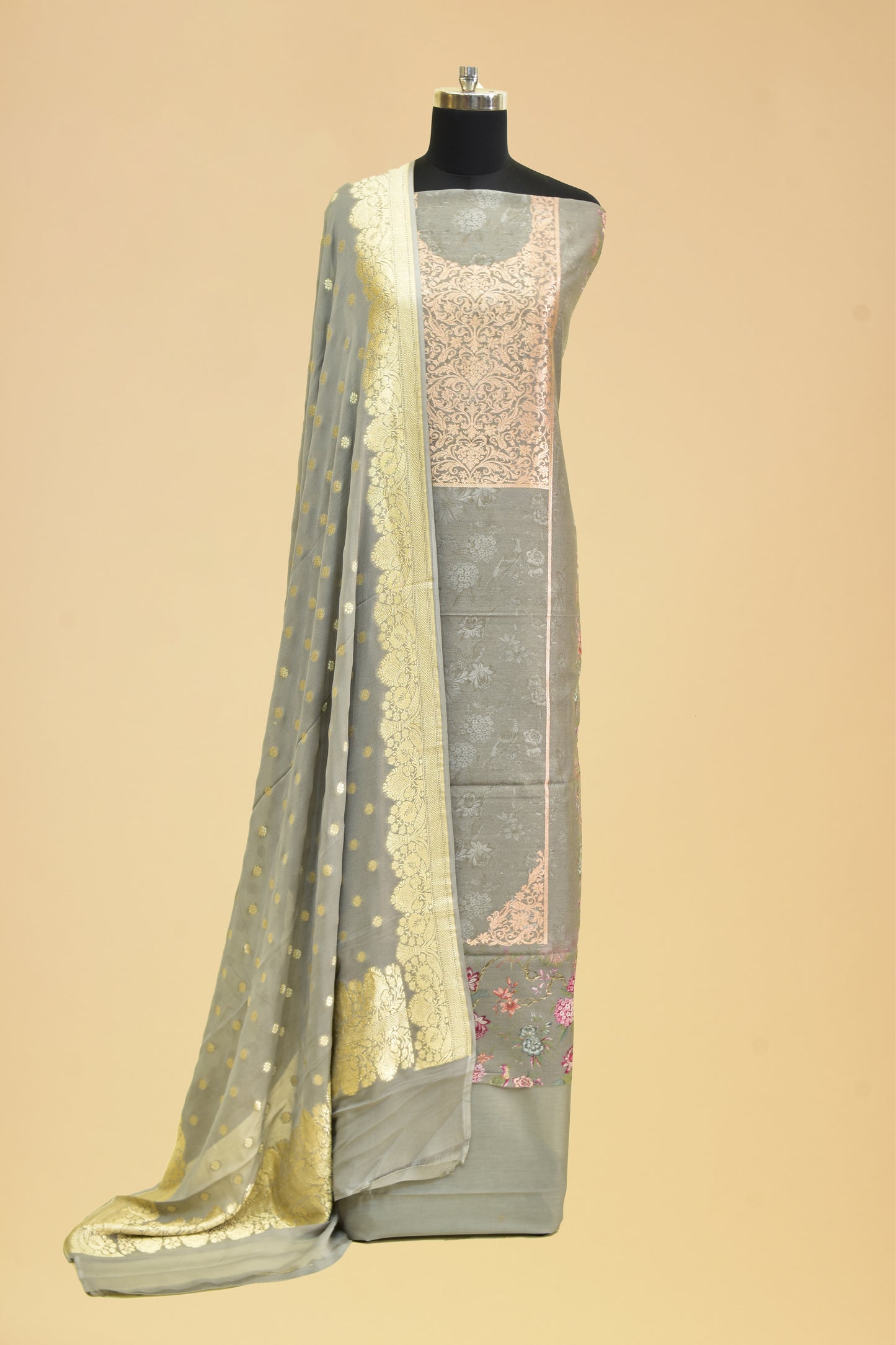 Handwoven Cotton Kadwa Suit