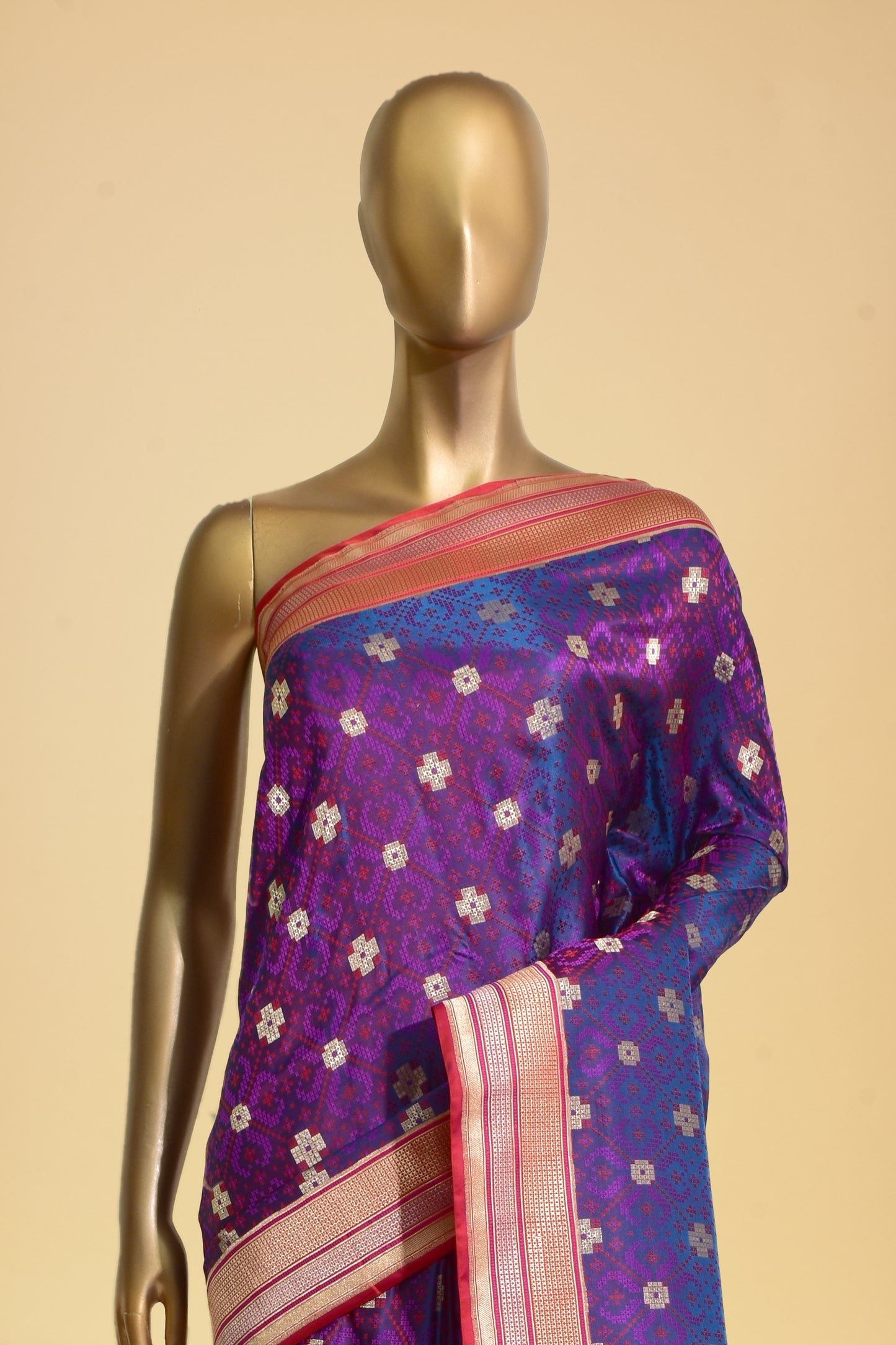 Handwoven Satin Tanchoi Saree